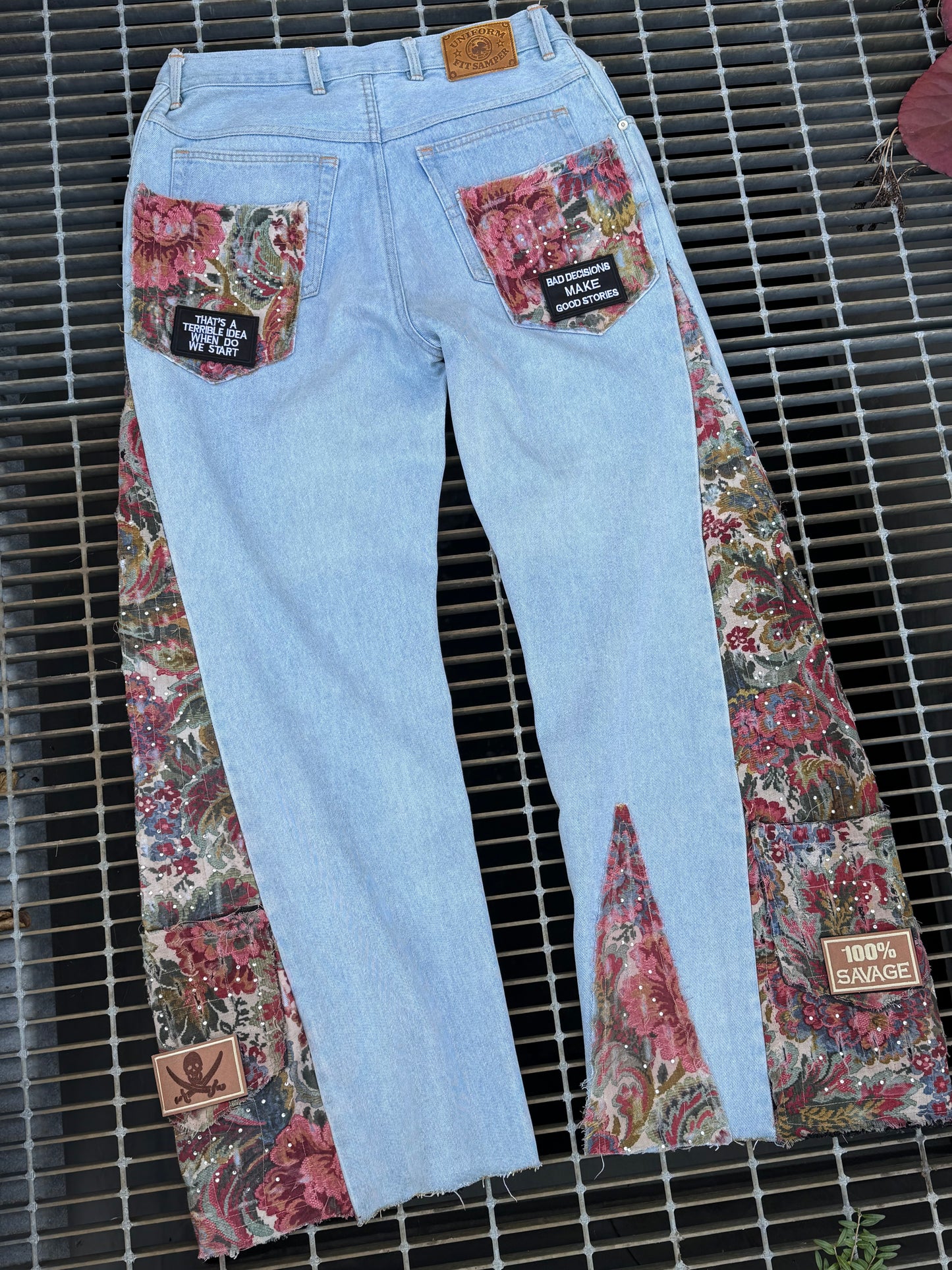 Introducing the latest 1 of 1 statement piece from BuyMoor, where vintage meets fearless modern design.
Attention guaranteed.